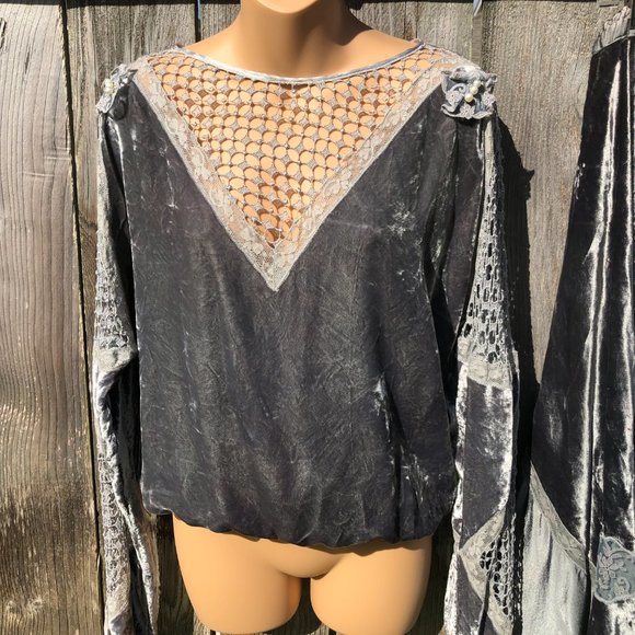 Vintage Gray Velvet Skirt Set Italy Full Skirt Long Sleeve Fishnet Lace Size M/L - Picture 4 of 15